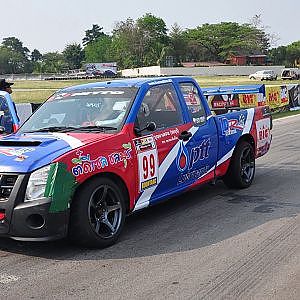 Isuzu D-Max Full Race at Bonanza Speedway N3K 2013 R1