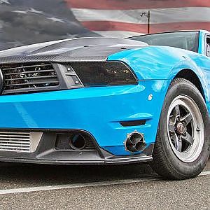 Now THIS is a Bachelor Party - 1400hp RACING!